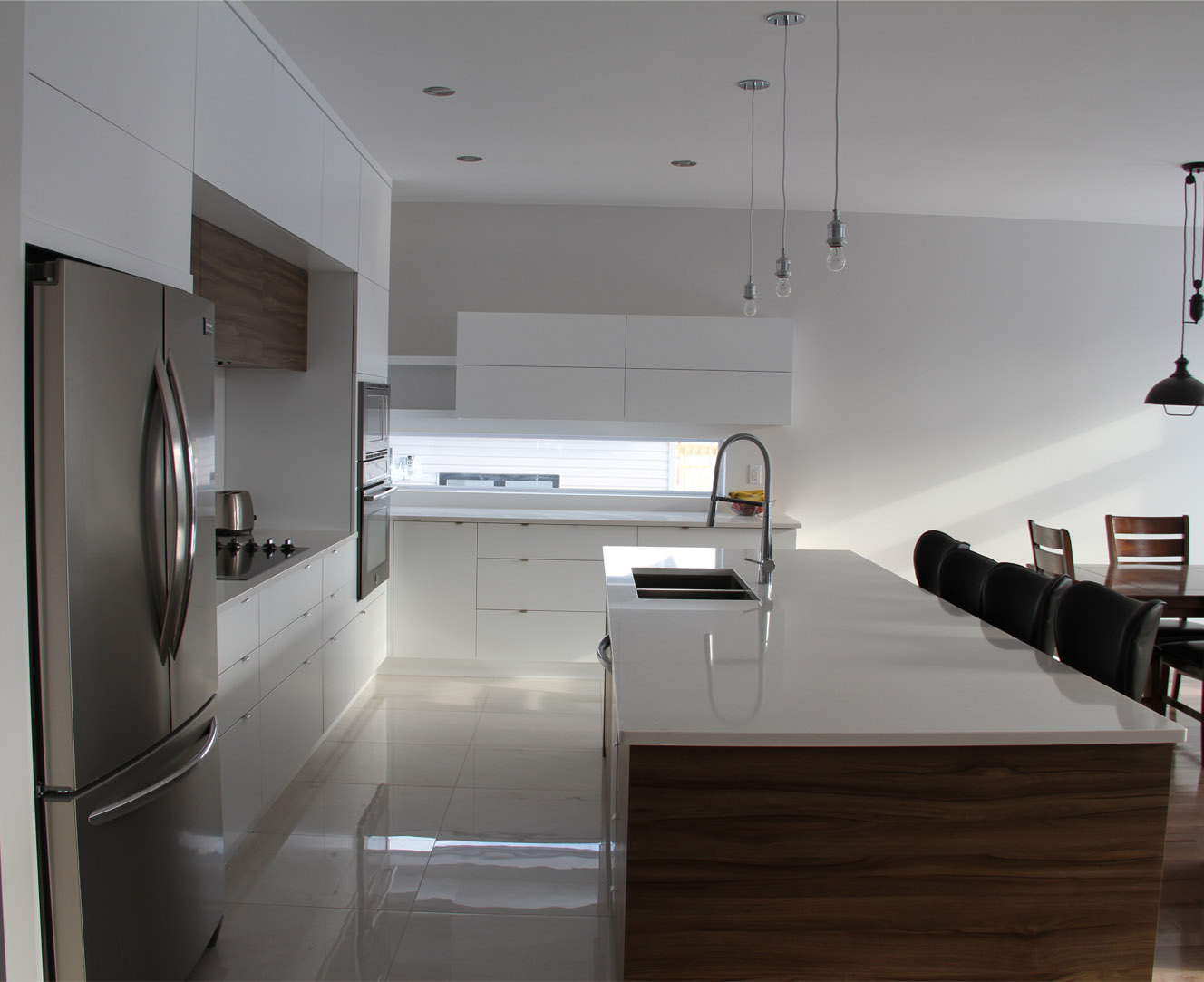 Armoires de cuisine à StJérôme, rénovation de cuisine et comptoir de